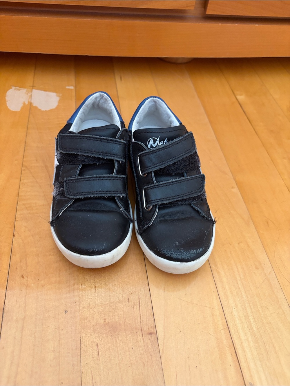 NATURINO SIZE EU 25 SIZE 8 AMERICAN BLACK LEATHER VELCRO STRAPS KIDS SHOES